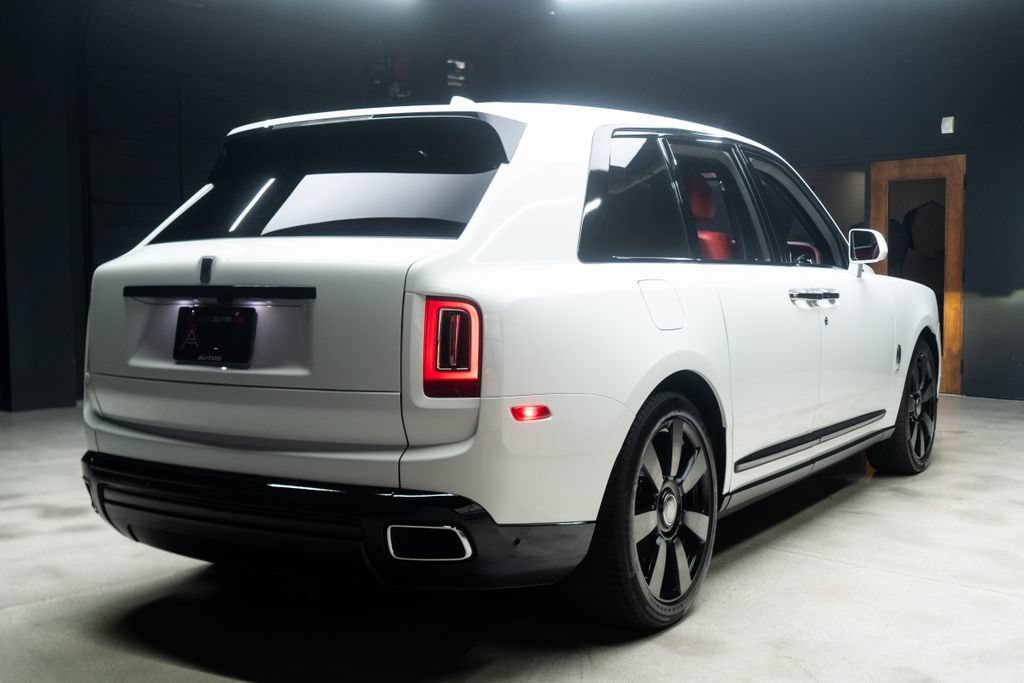 Used 2022 Rolls-Royce Cullinan AWD/4WD image 19