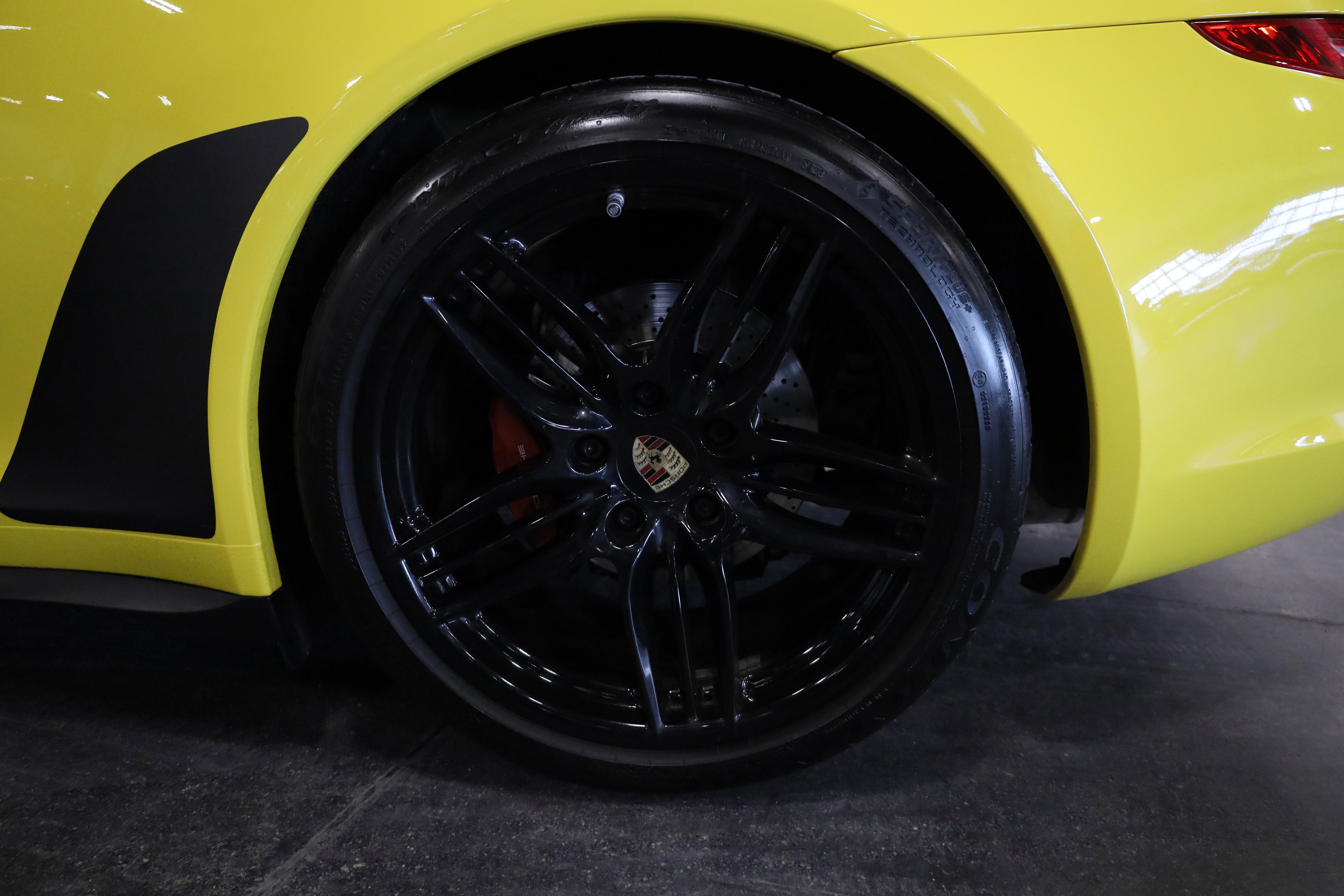 Used 2013 Porsche 911 Carrera 4S image 11