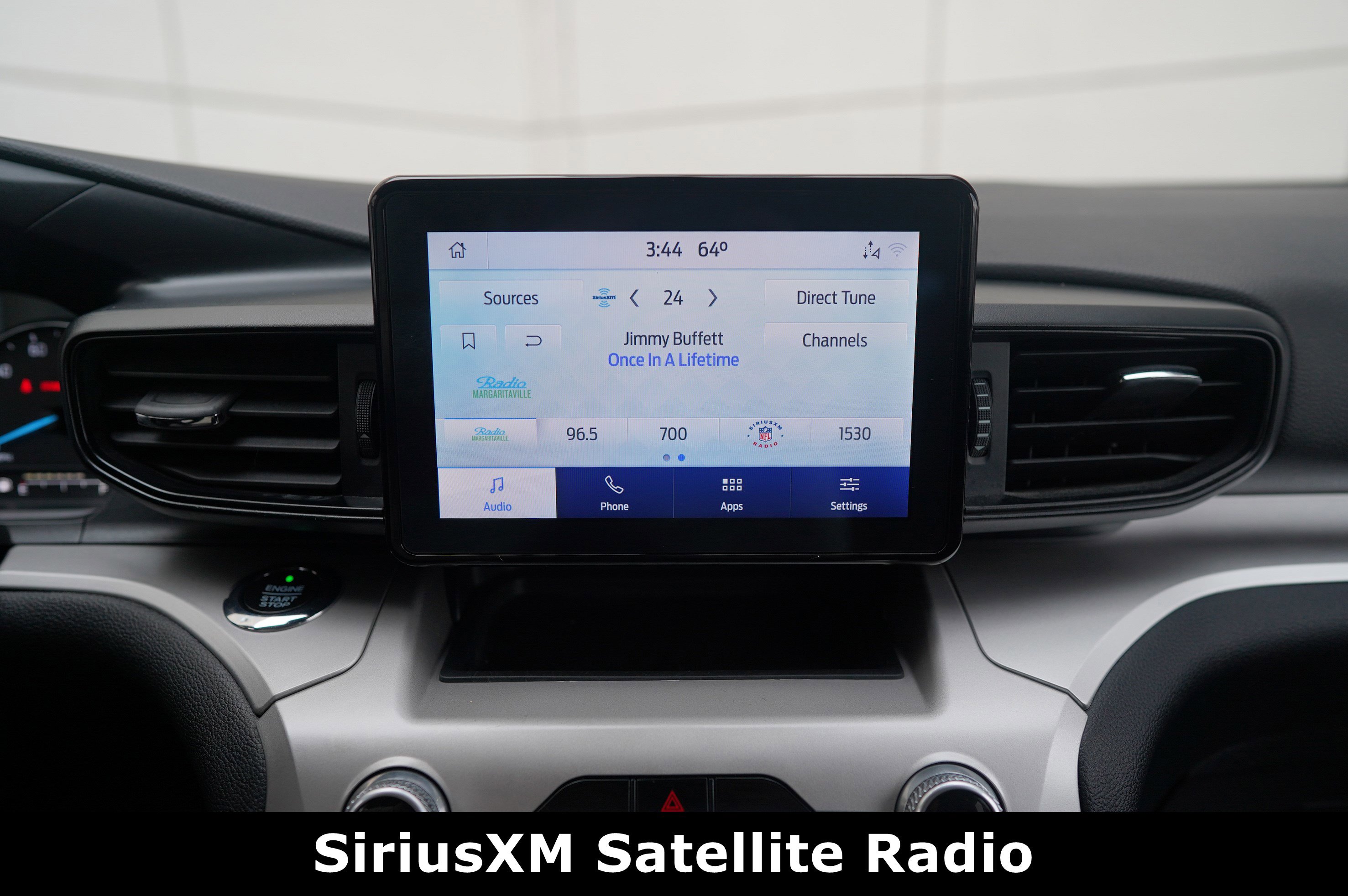 Used 2020 Ford Explorer XLT image 28