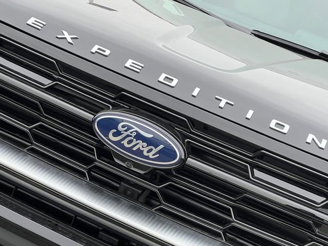 New 2026 Ford Expedition Platinum w/ Driver's Package image 3
