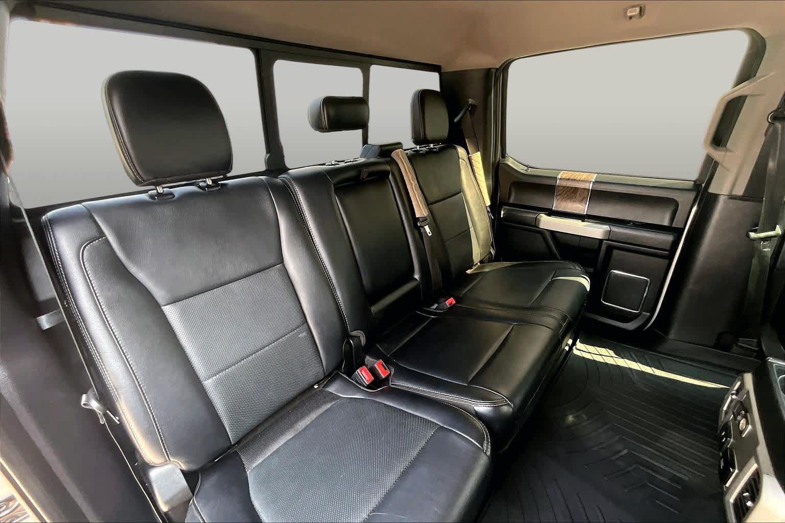 Used 2019 Ford F250 Lariat w/ Lariat Value Package AWD/4WD image 18