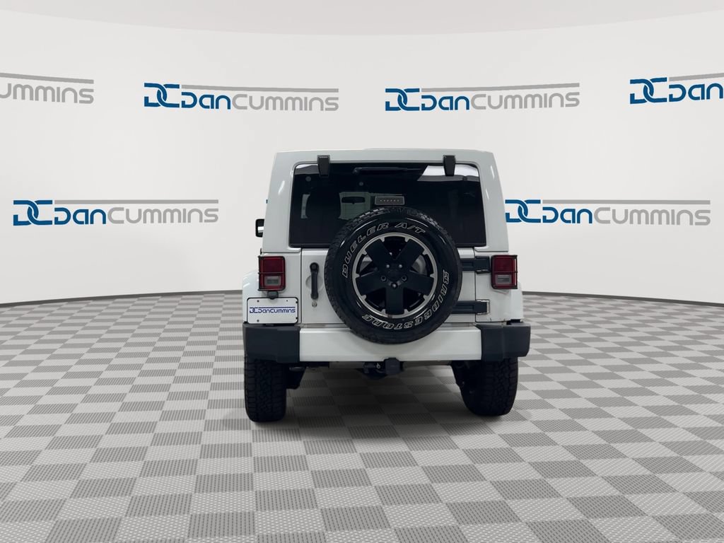 Used 2012 Jeep Wrangler Unlimited Sahara AWD/4WD image 7
