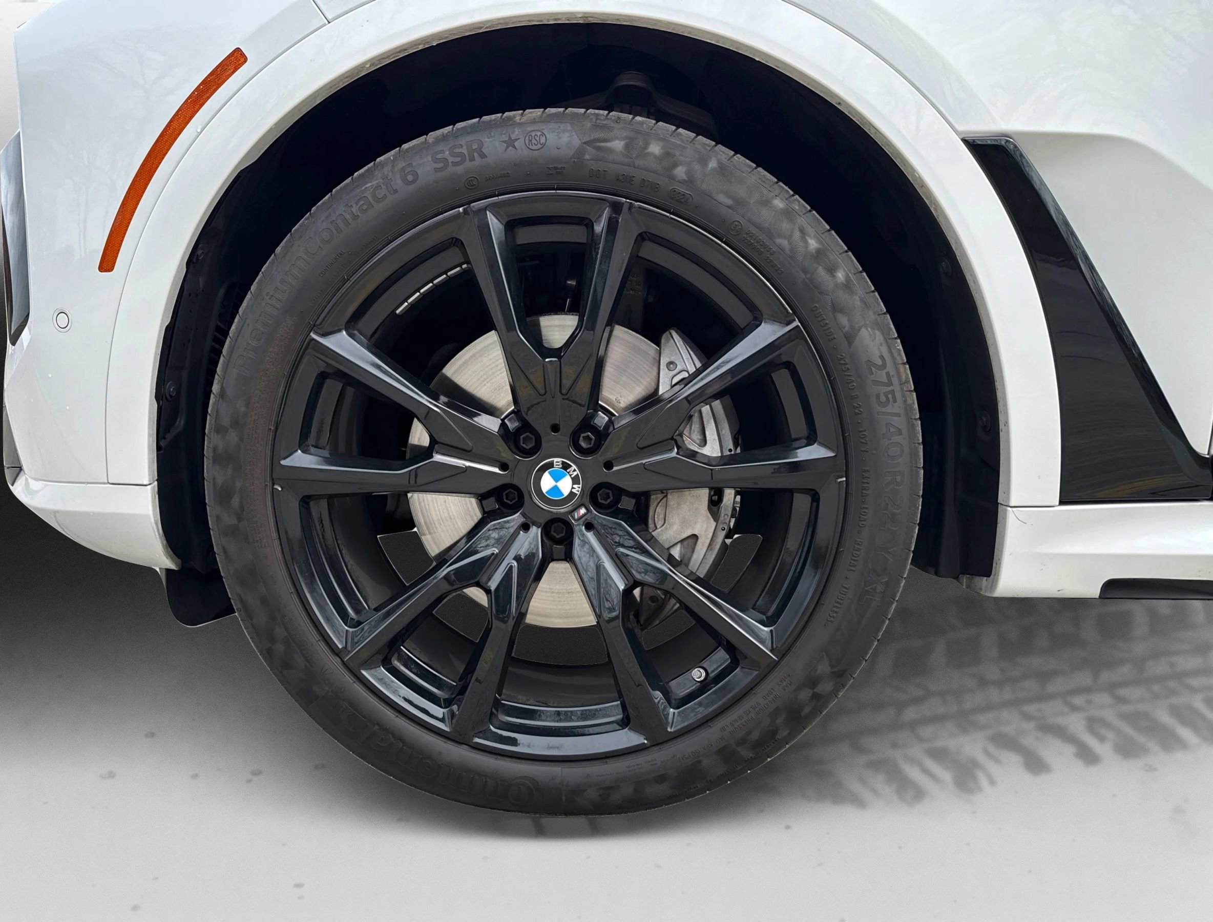 Used 2023 BMW X7 xDrive40i w/ M Sport Package image 24