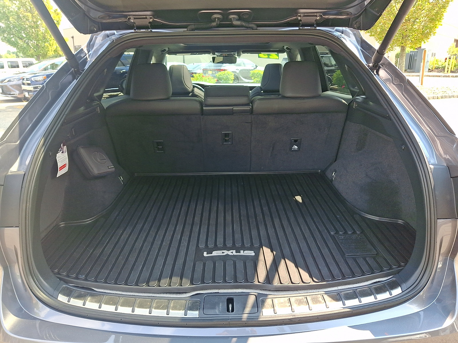 Certified 2023 Lexus RX 500h F Sport w/ Accessory Package (Z1) AWD/4WD image 30