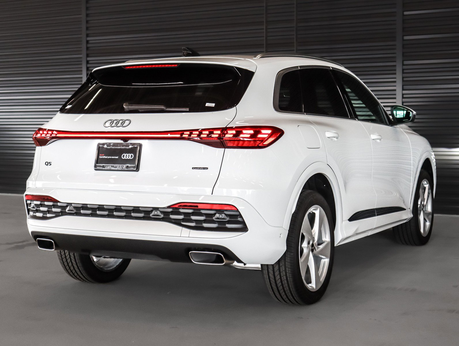 Certified 2025 Audi Q5 Premium Plus w/ Premium Plus image 16