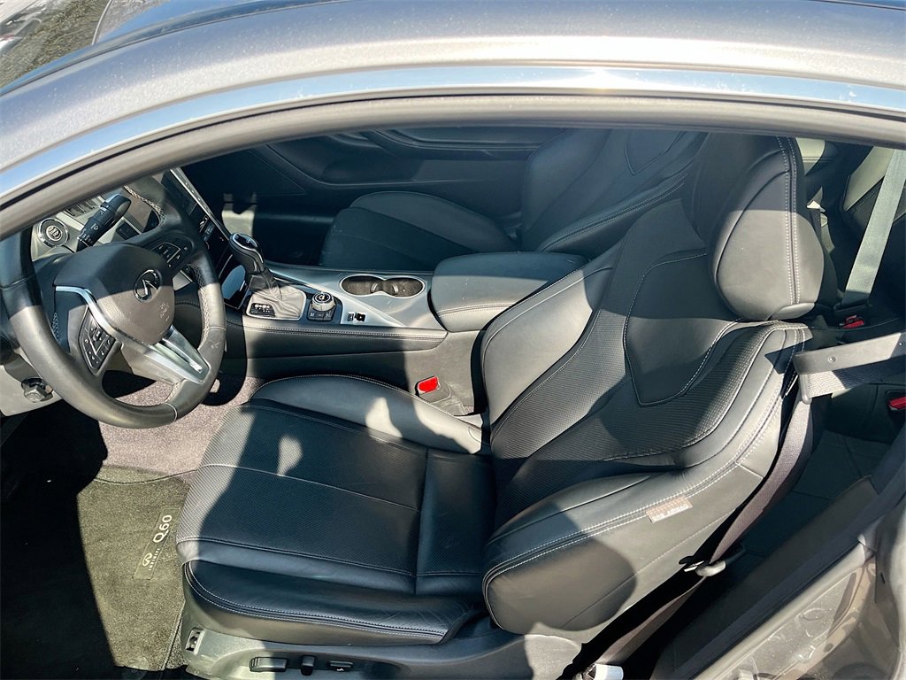 Used 2020 INFINITI Q60 3.0t Luxe w/ Essential Package image 24