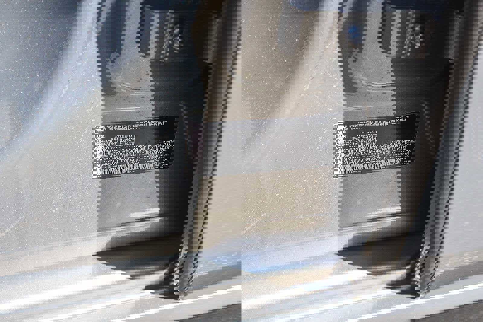 New 2026 BMW 750e xDrive w/ Premium Package image 42