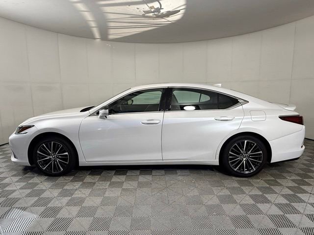 Used 2023 Lexus ES 350 w/ Premium Package FWD image 3