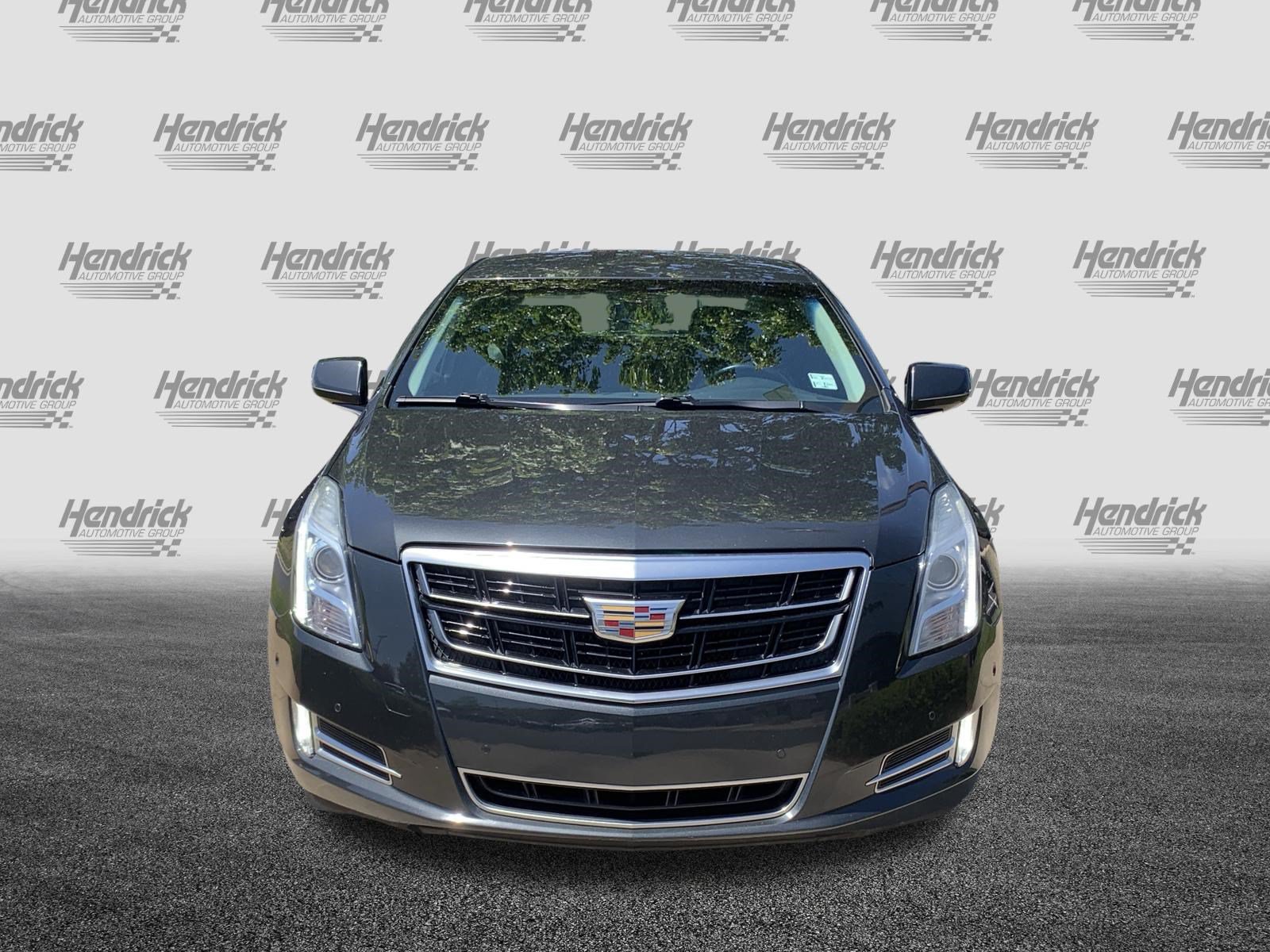 Used 2016 Cadillac XTS Luxury FWD image 3