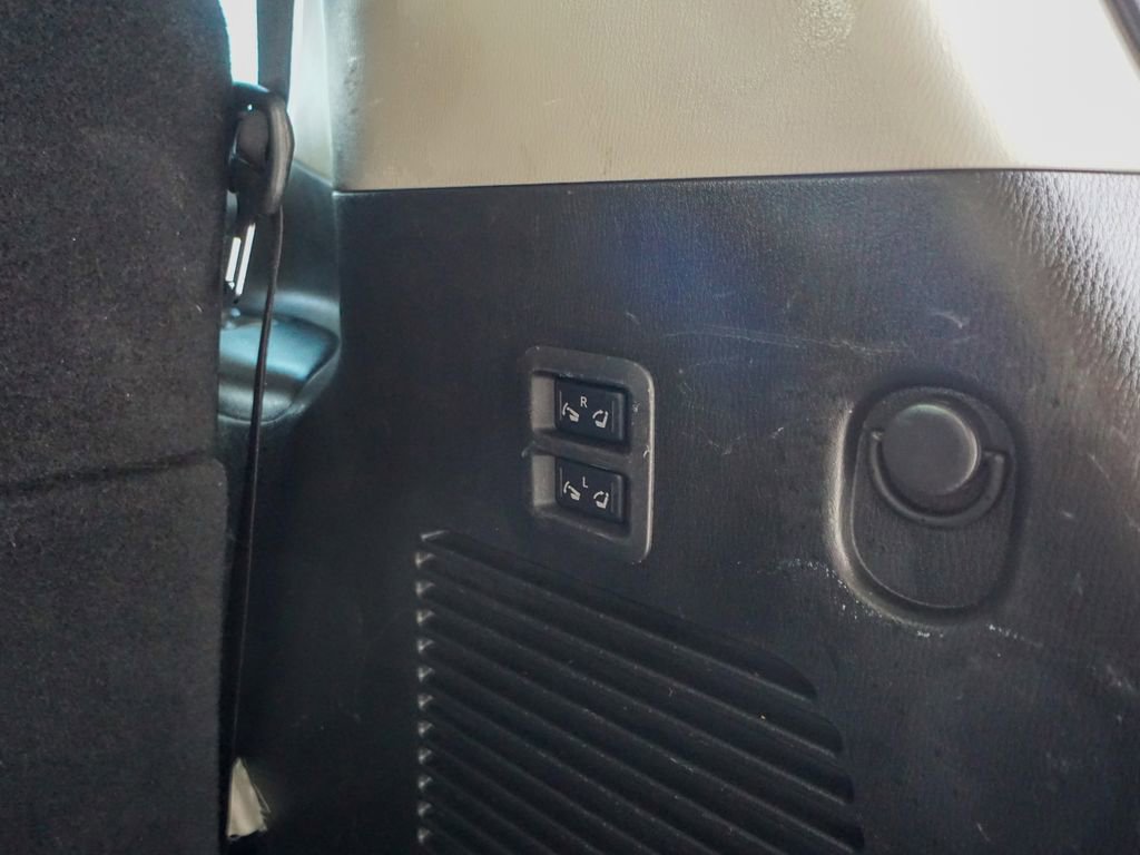 Used 2020 Nissan Armada SL w/ Premium Package image 12