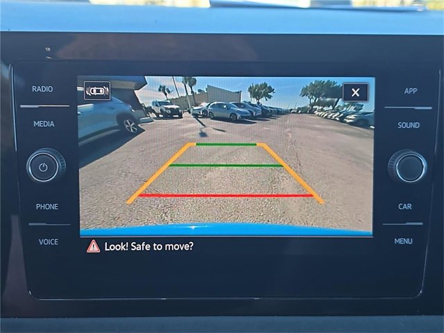 Used 2025 Volkswagen Taos SE image 20