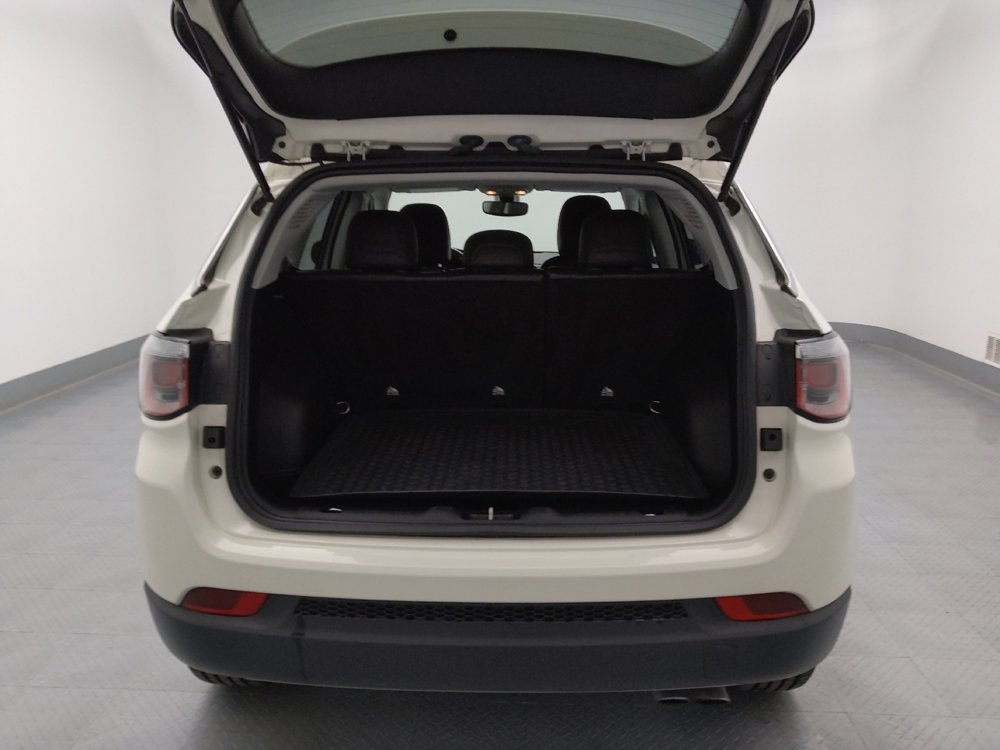 Used 2019 Jeep Compass Limited image 29