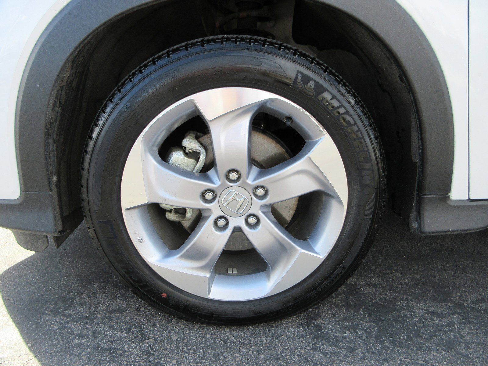 Used 2021 Honda HR-V LX image 40