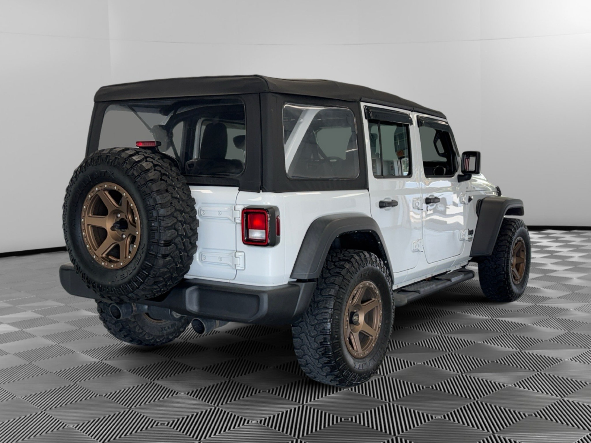 Used 2021 Jeep Wrangler Unlimited Sport AWD/4WD image 8