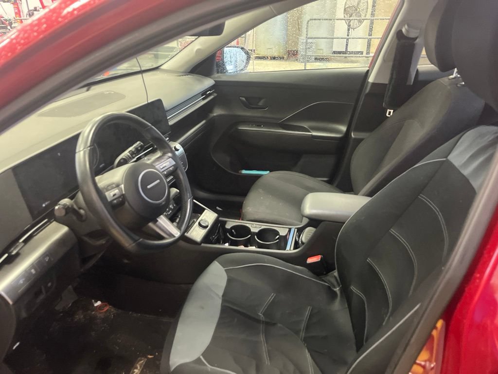 Used 2024 Hyundai Kona SEL w/ Convenience Package AWD/4WD image 4