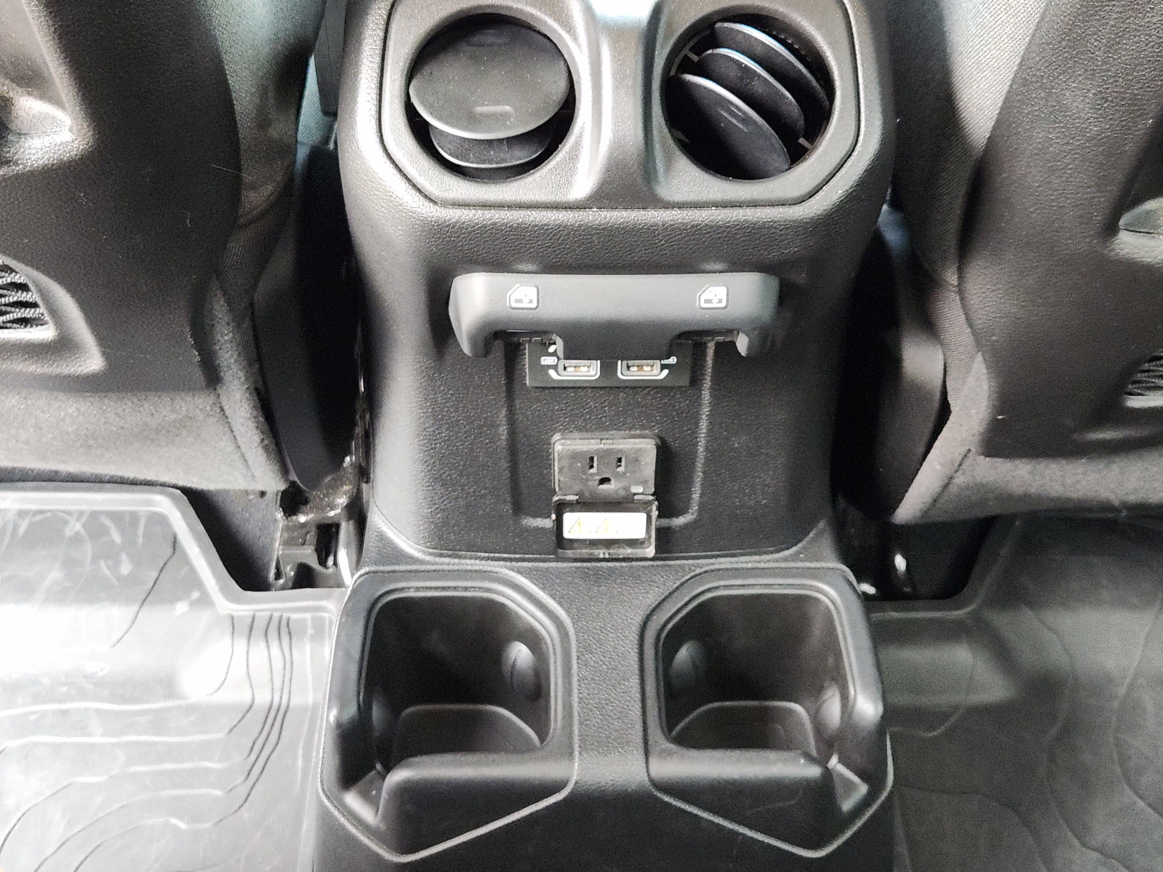 Used 2025 Jeep Gladiator Rubicon AWD/4WD image 32