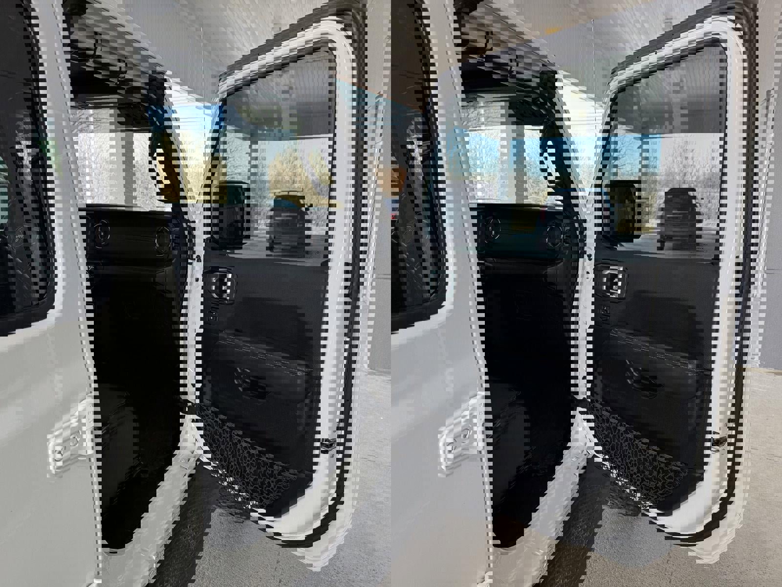 Used 2021 Jeep Gladiator Overland image 30