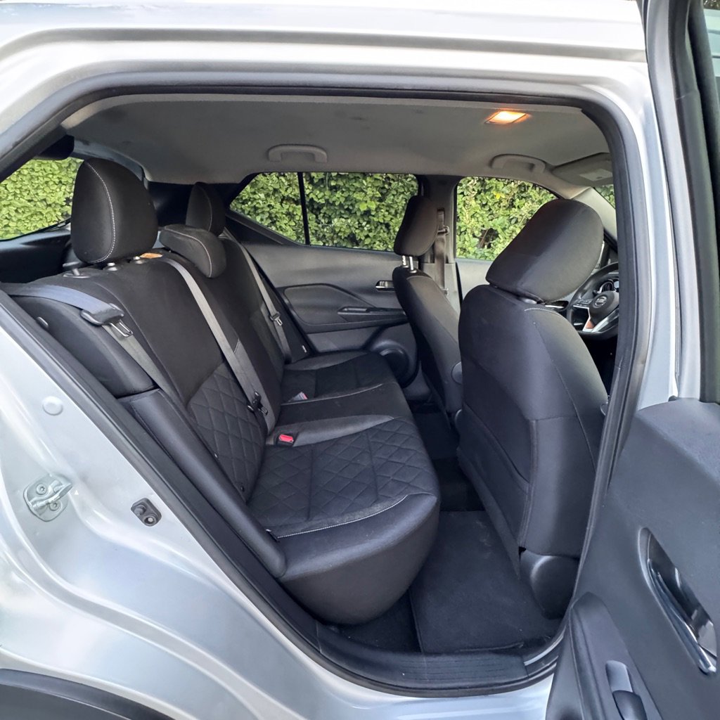 Used 2020 Nissan Kicks SV w/ Exterior Package image 15