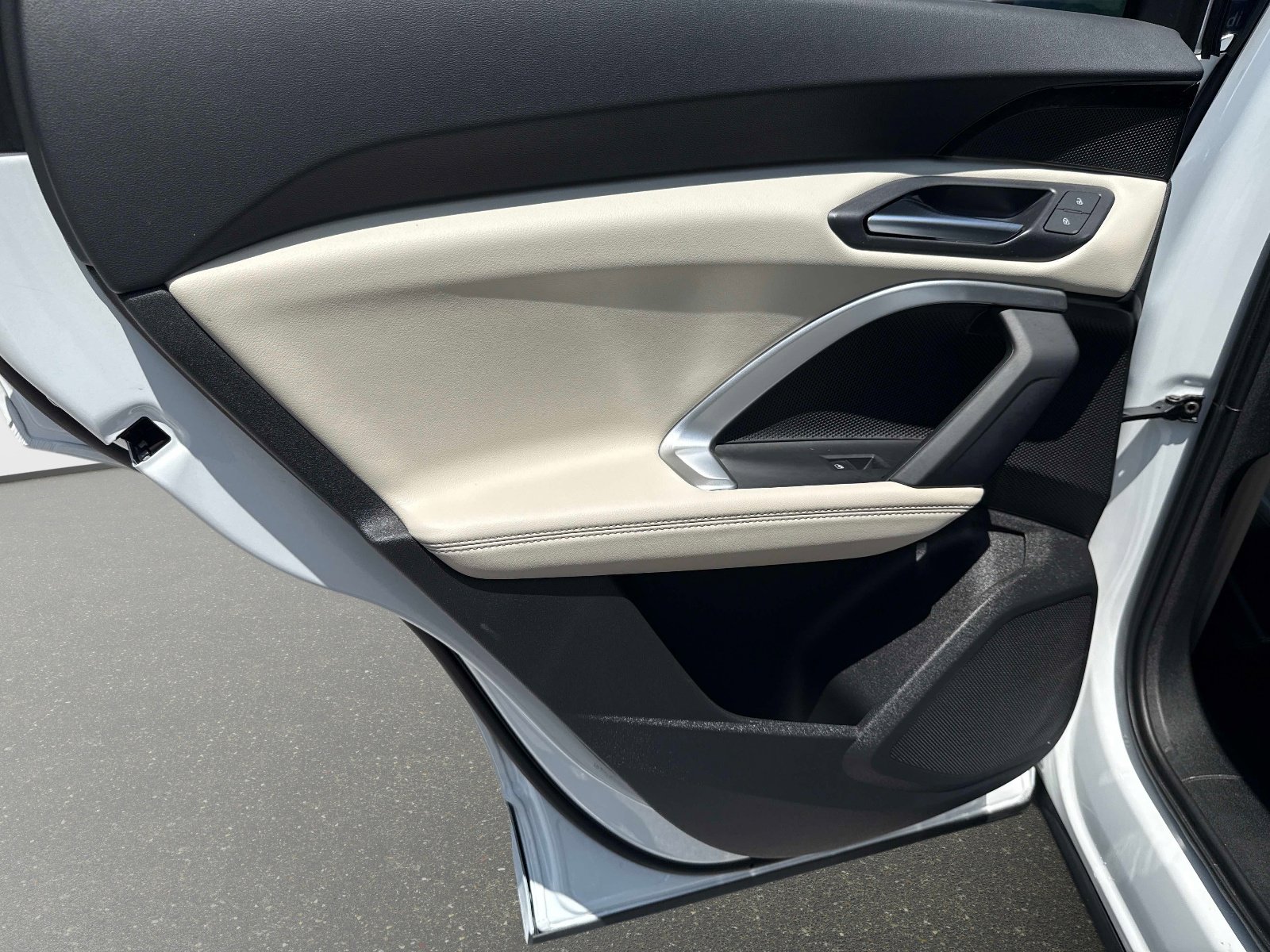 Used 2025 Audi Q5 Premium w/ Convenience Package AWD/4WD image 11