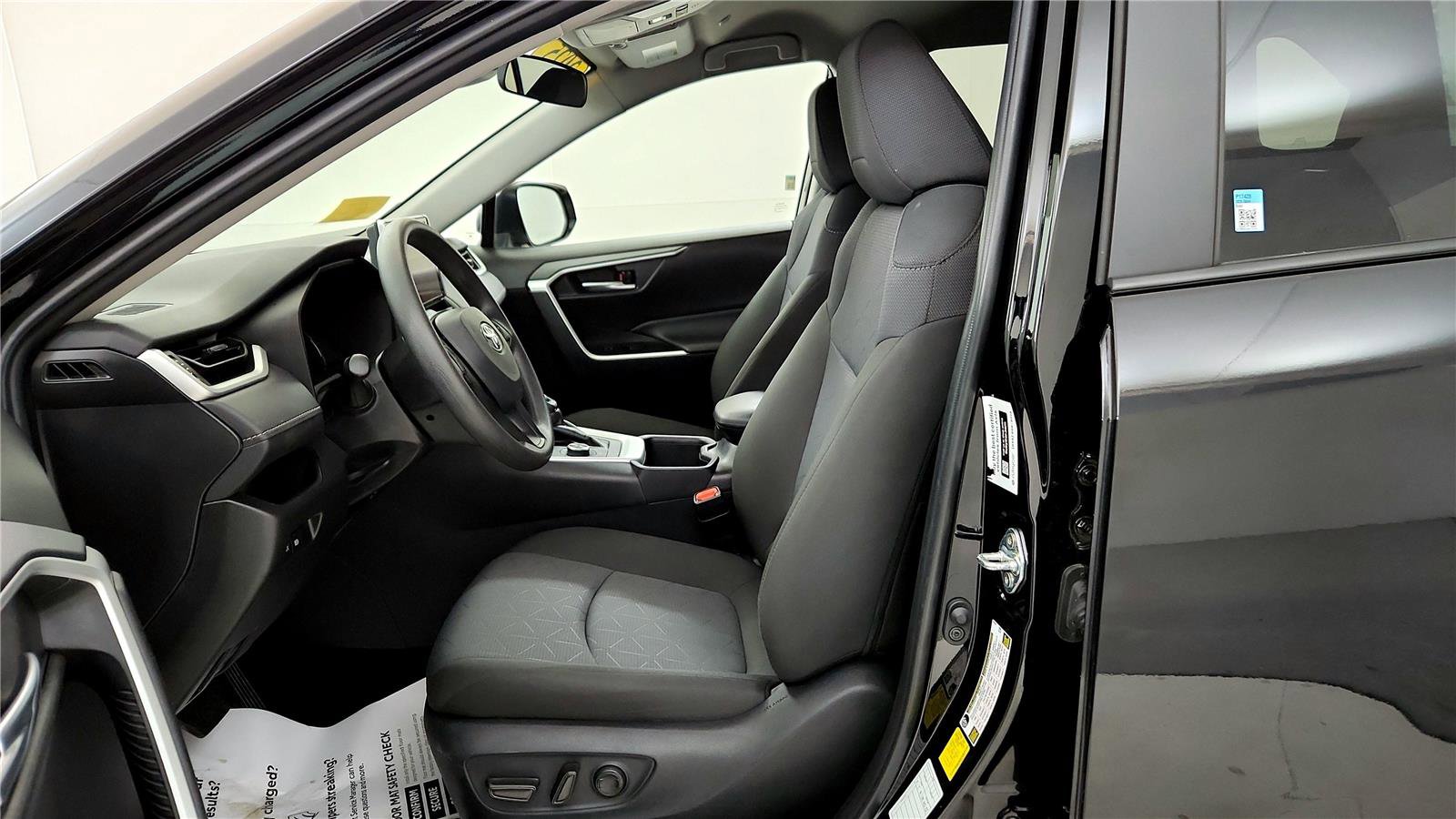 Certified 2025 Toyota RAV4 XLE image 22