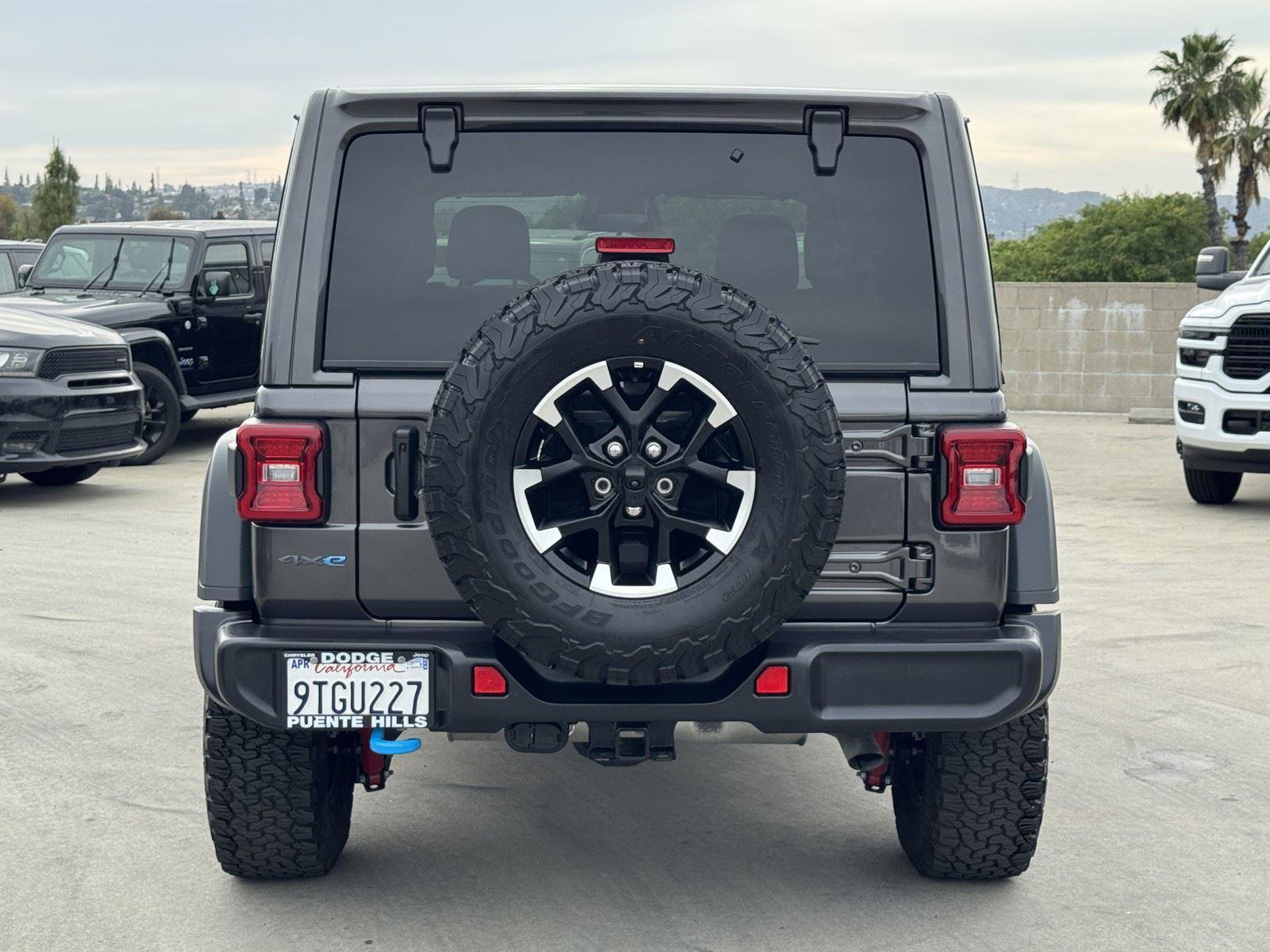 Certified 2025 Jeep Wrangler Unlimited Rubicon 4xe w/ Convenience Group image 6