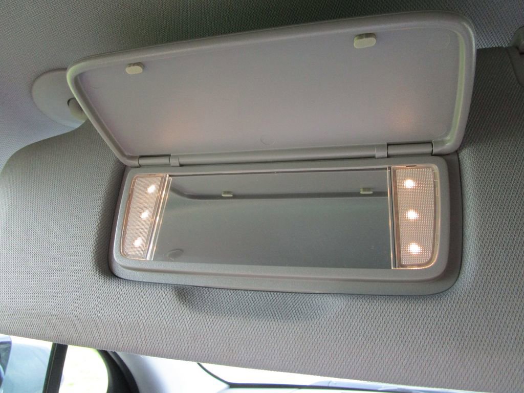 Used 2023 Chevrolet Blazer LT image 31