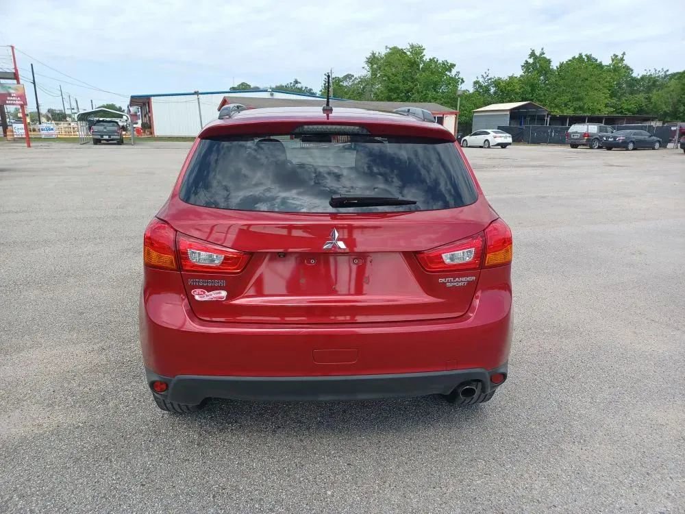 Used 2013 Mitsubishi Outlander Sport SE image 3