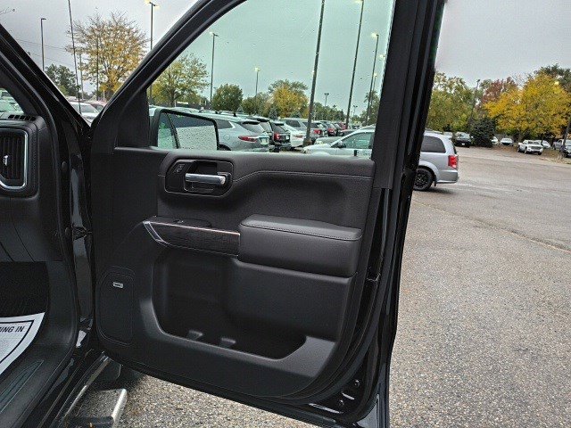 Used 2020 Chevrolet Silverado 1500 LTZ w/ LTZ Premium Package image 18