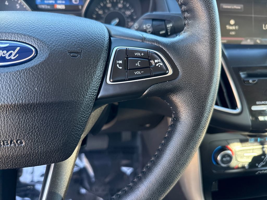 Used 2015 Ford Focus Titanium image 16