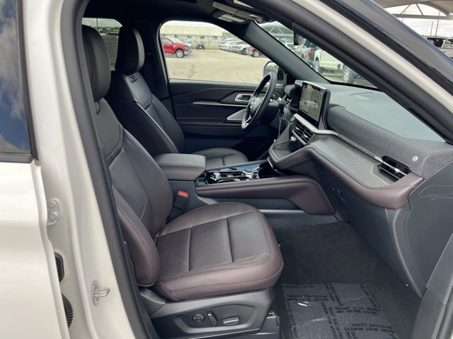 New 2025 Ford Explorer Platinum image 11