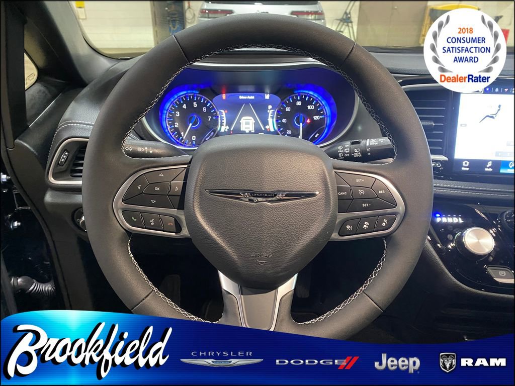 New 2026 Chrysler Pacifica Select image 25