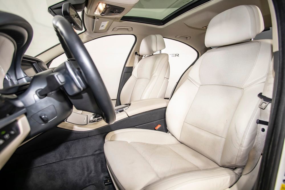 Used 2014 BMW 550i Sedan RWD image 15