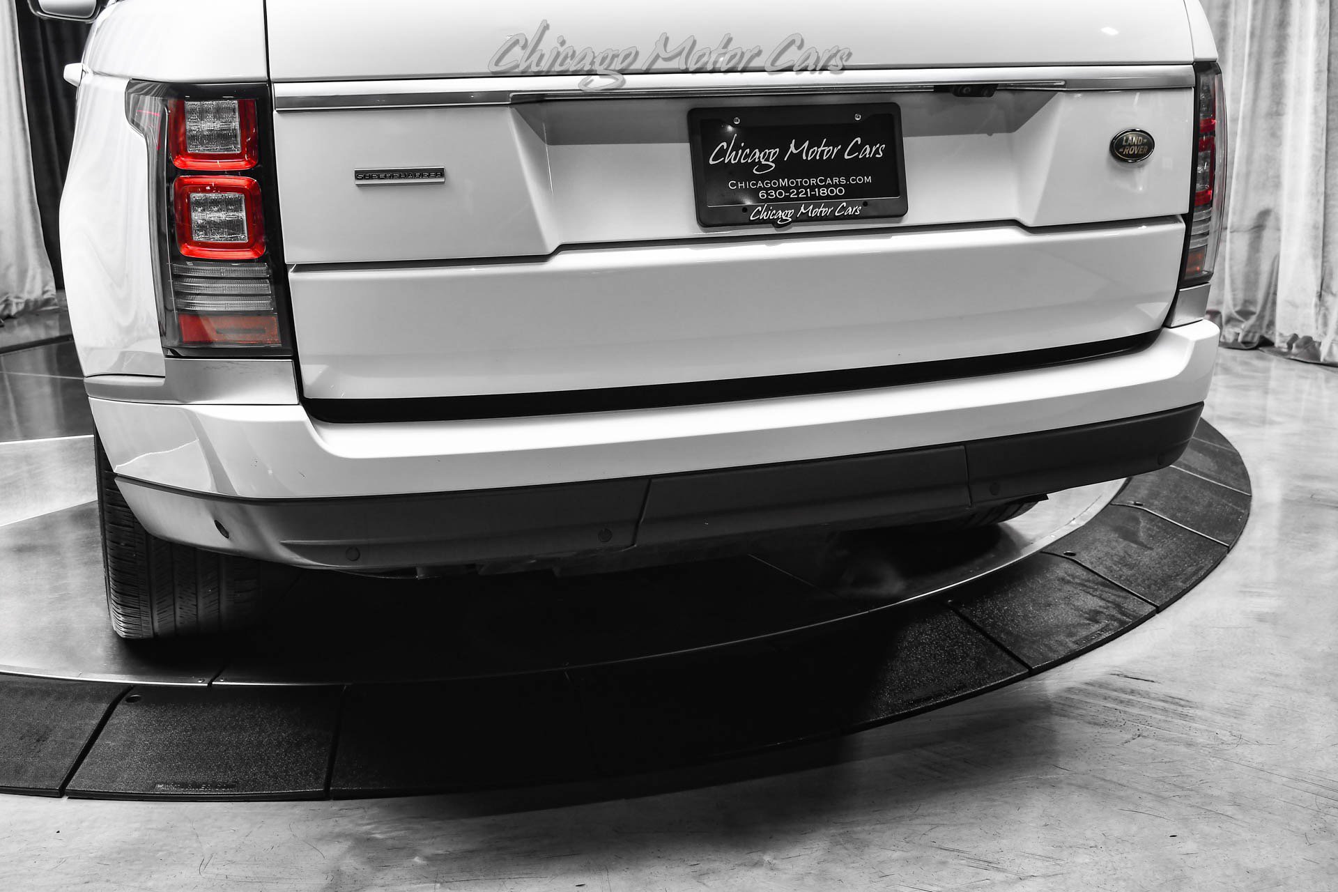 Used 2016 Land Rover Range Rover Long Wheelbase Supercharged image 46