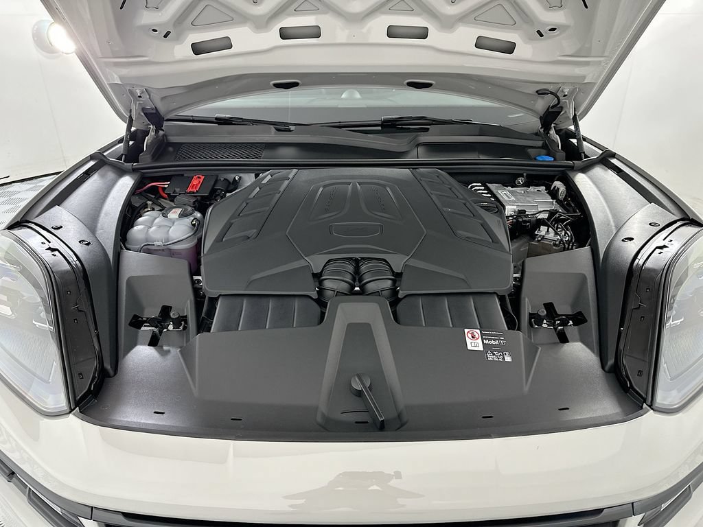 New 2026 Porsche Cayenne S AWD/4WD image 32