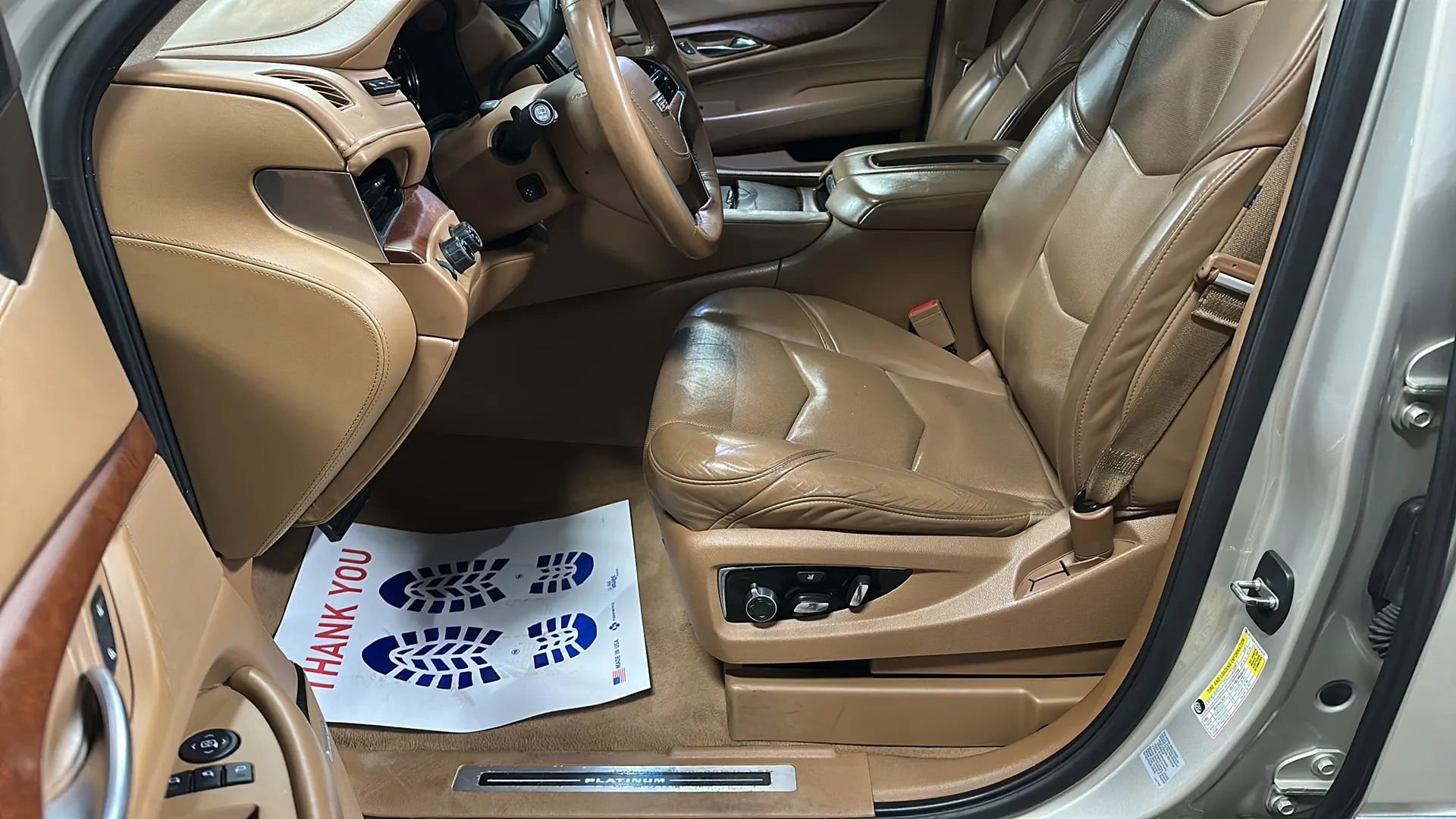 Used 2016 Cadillac Escalade Platinum image 9