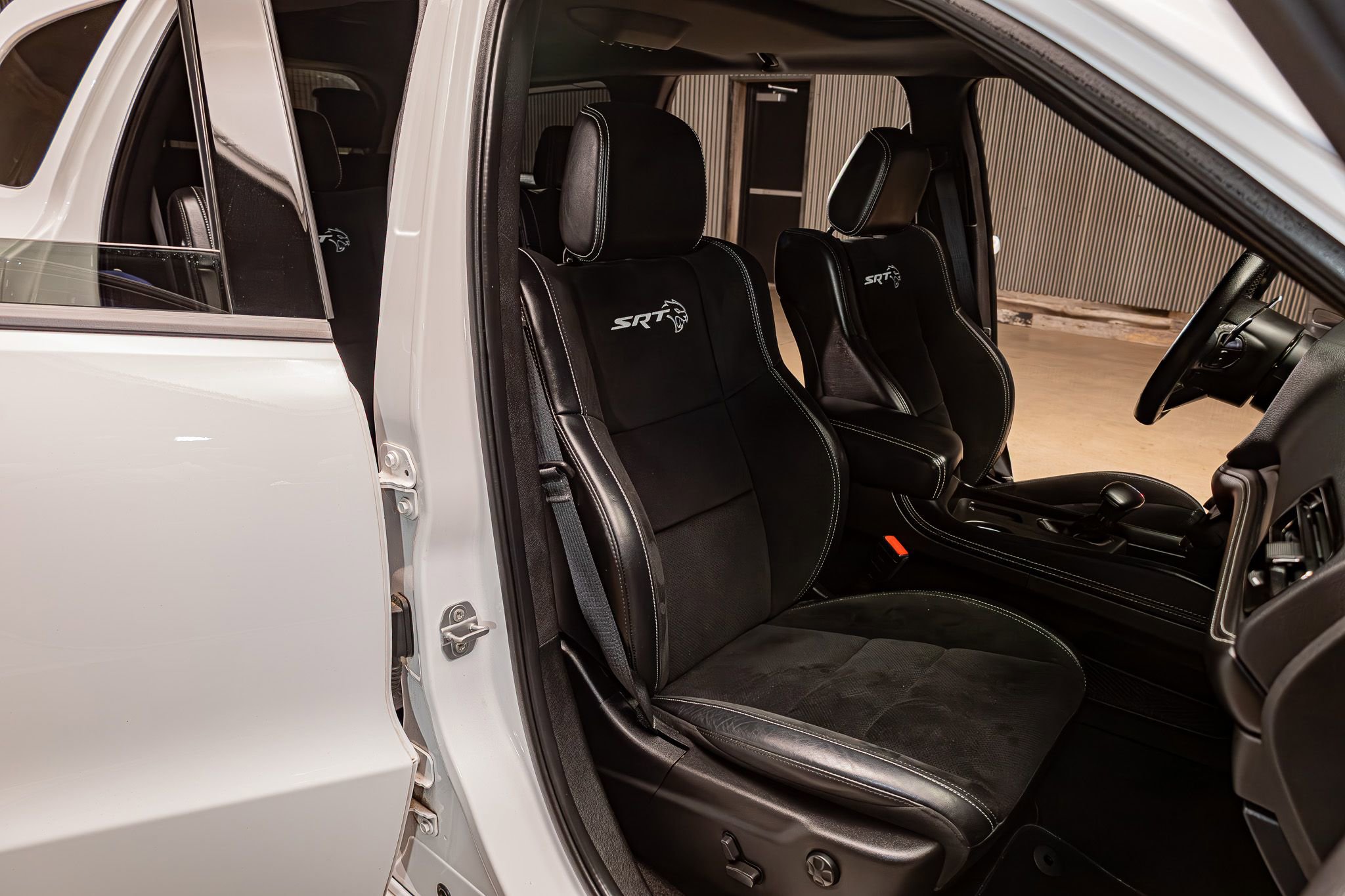 Used 2021 Dodge Durango SRT Hellcat w/ Technology Group AWD/4WD image 30