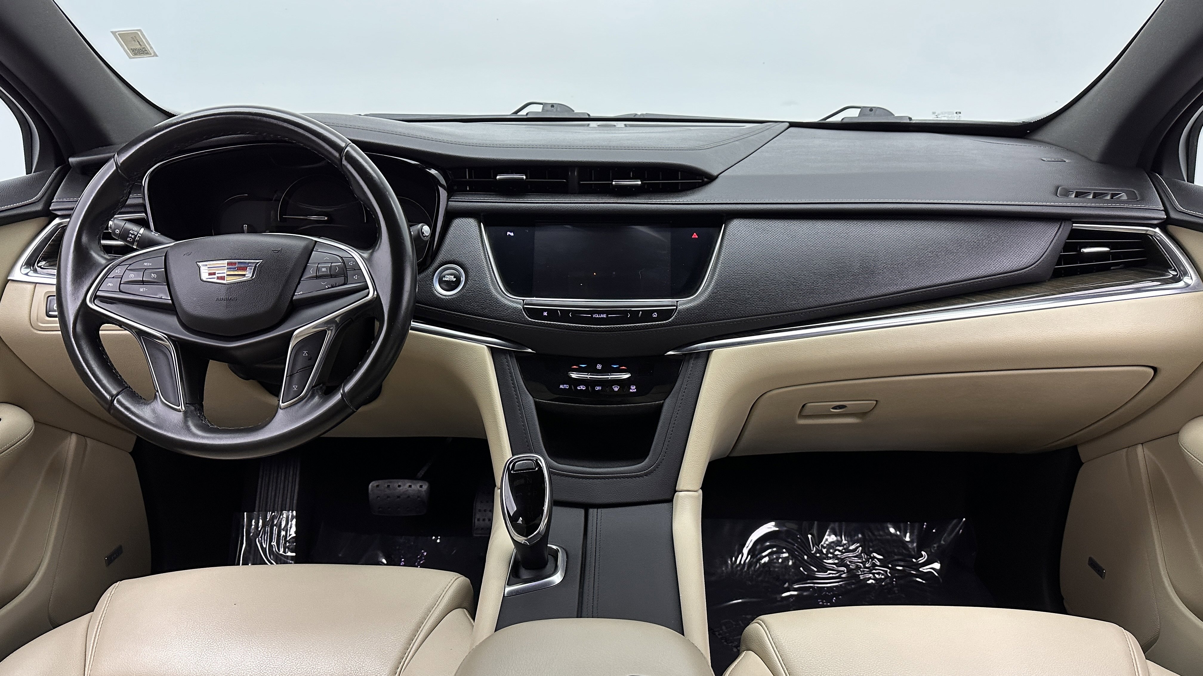 Used 2019 Cadillac XT5 FWD image 27