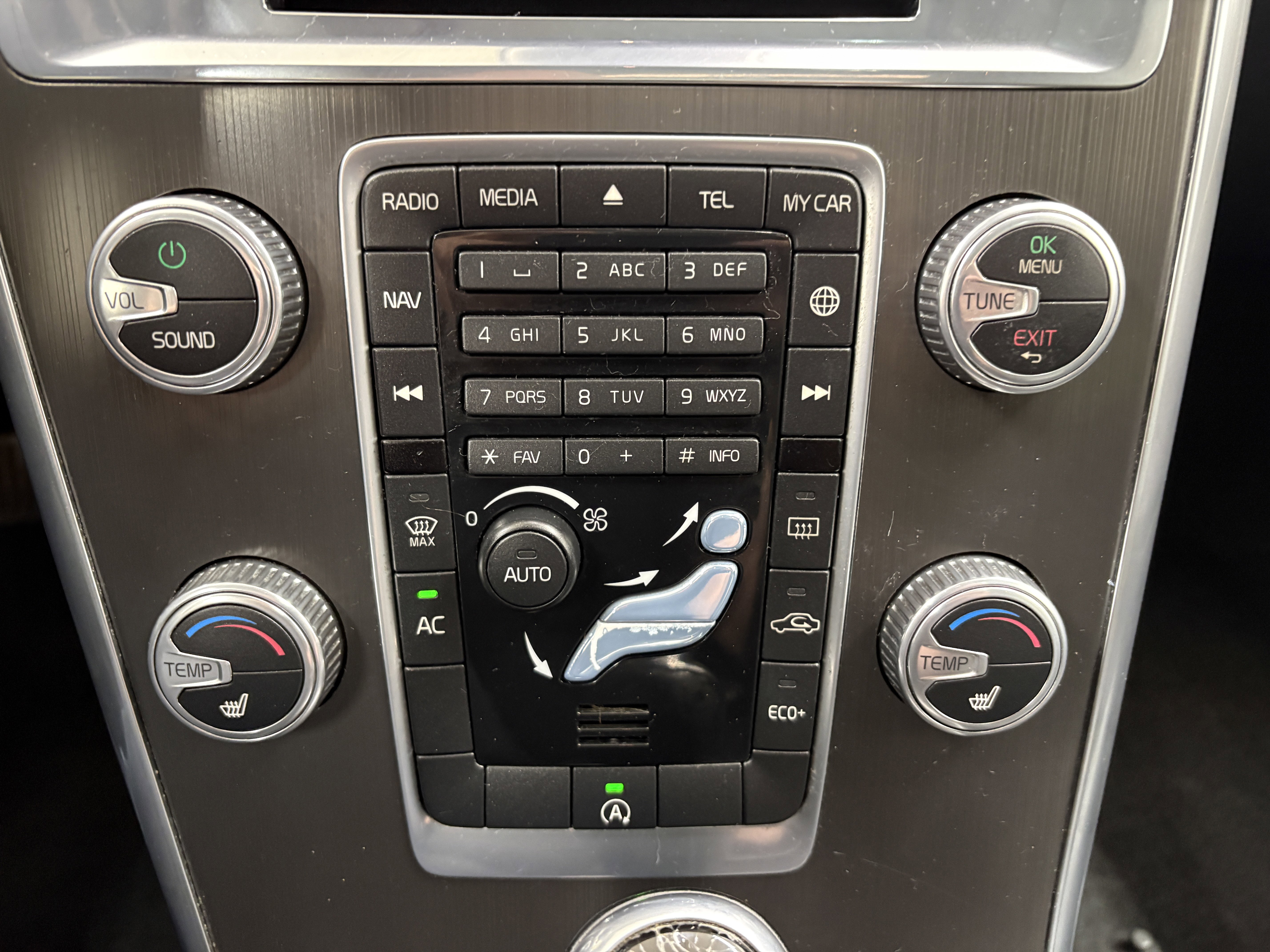 Used 2016 Volvo XC60 T5 Premier FWD image 17