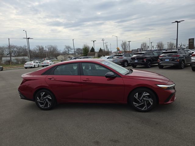 Certified 2025 Hyundai Elantra Sport image 5