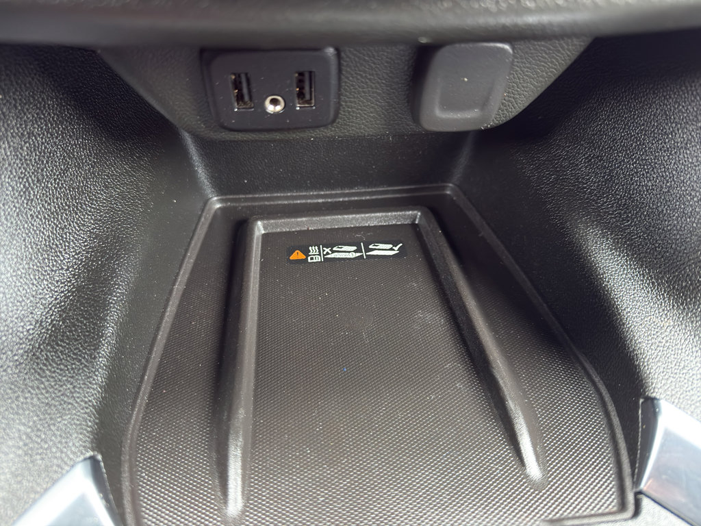 Used 2022 Chevrolet Traverse LT image 21