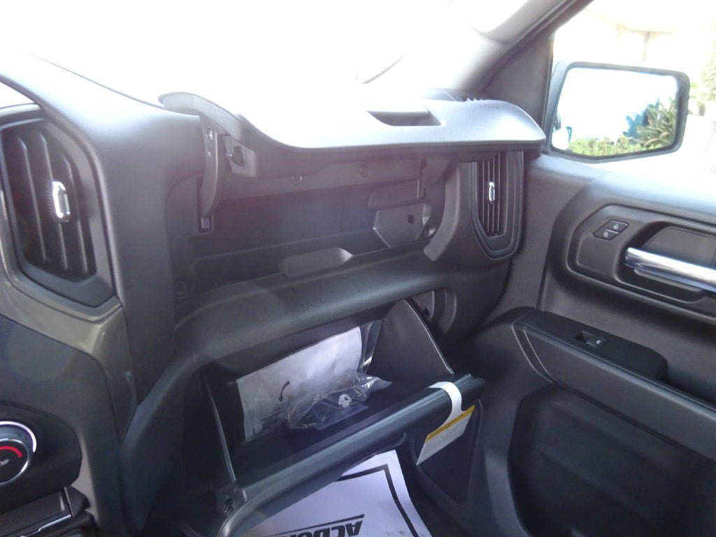 New 2026 Chevrolet Silverado 1500 Custom RWD image 28