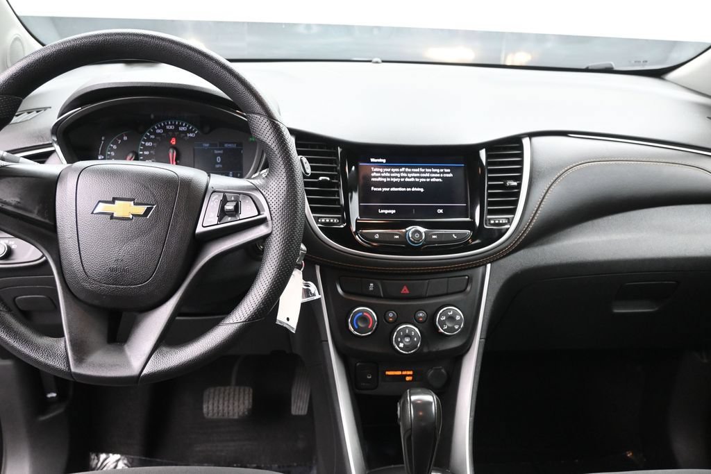 Used 2021 Chevrolet Trax LS FWD image 14