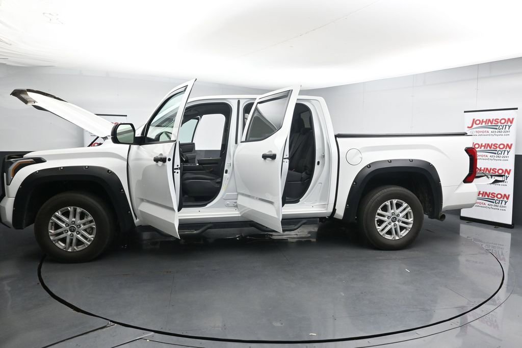 Used 2023 Toyota Tundra SR AWD/4WD image 28