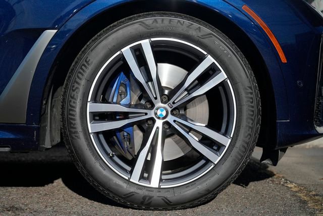 Used 2020 BMW X7 M50i w/ Dynamic Handling Package image 12