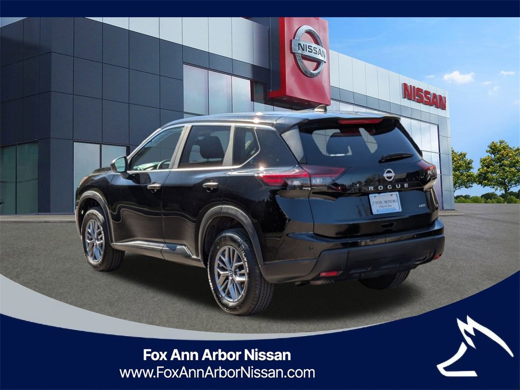 Certified 2024 Nissan Rogue S image 3