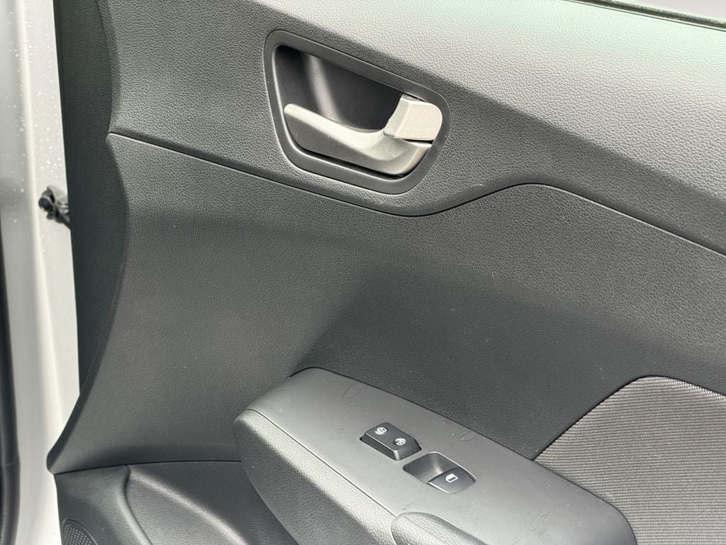 Used 2021 Hyundai Accent SE FWD image 25