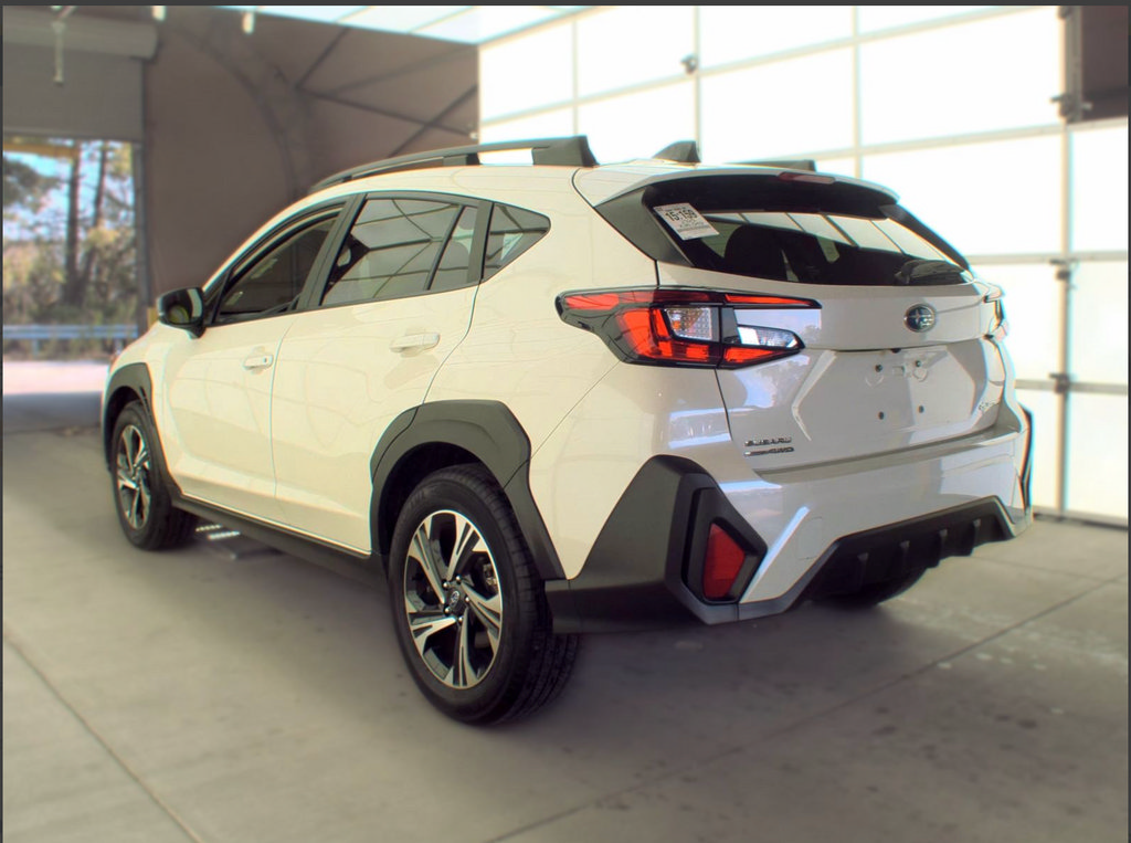 Used 2025 Subaru Crosstrek 2.5i Premium AWD/4WD image 2