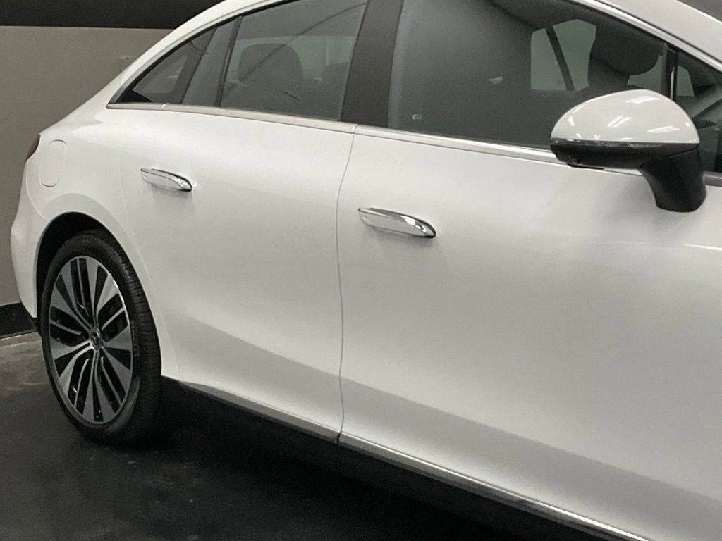 Used 2024 Mercedes-Benz EQE 500 4MATIC Sedan image 5