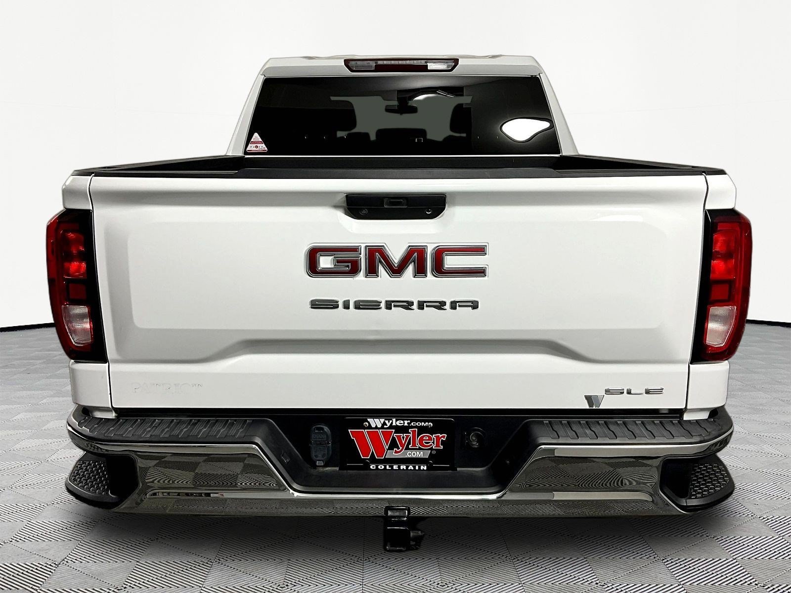 Used 2020 GMC Sierra 1500 SLE w/ SLE Value Package RWD image 5