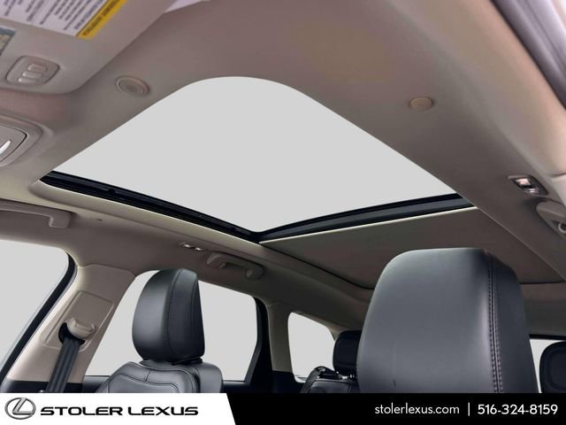 Used 2024 Lincoln Corsair AWD w/ Equipment Group 101A image 25